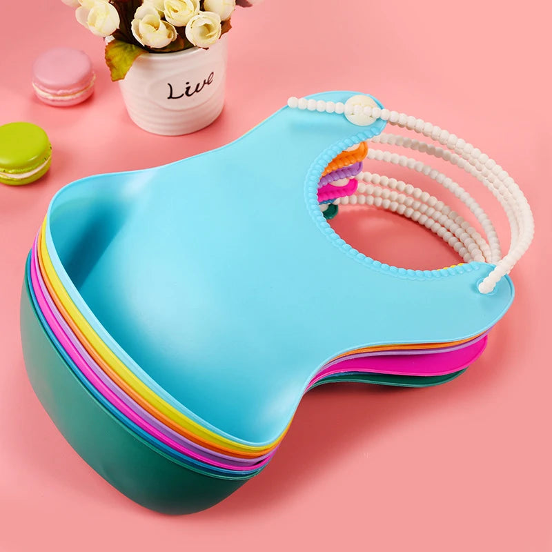 Newborn Baby Bibs Waterproof Aprons Bib infant saliva towels cute baby cartoon bib slabbetjes plastic EVA baberos bebe