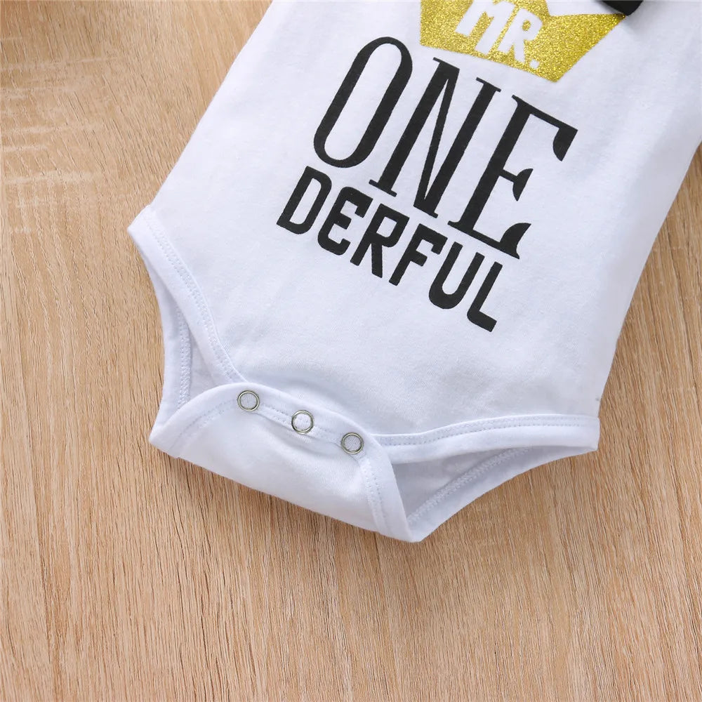 1 Year Birthday Boys Outfits Short Sleeve Bowtie Crown Romper and Suspender Pants Baby Boys Birthday Clothes Cake Smash Outfit
