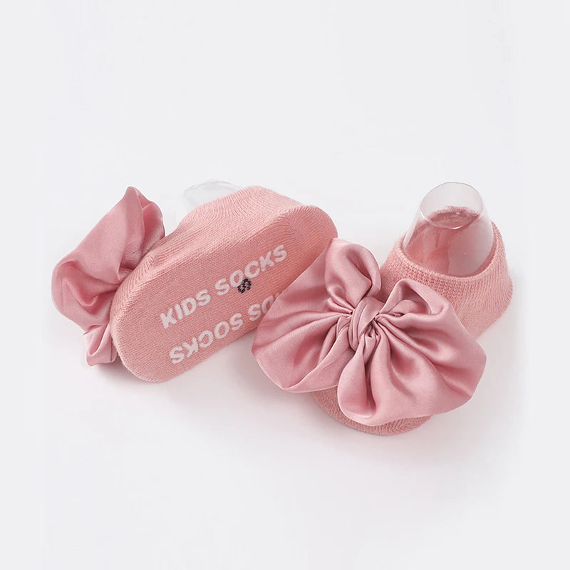 2Pcs Baby Bow Headband Socks Set Toddler Girls Solid Color Bowknot Elastic Hairband Turban Soft Anti-Slip Socks Kids Accessories