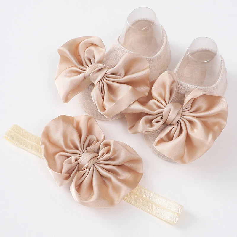 2Pcs Baby Bow Headband Socks Set Toddler Girls Solid Color Bowknot Elastic Hairband Turban Soft Anti-Slip Socks Kids Accessories
